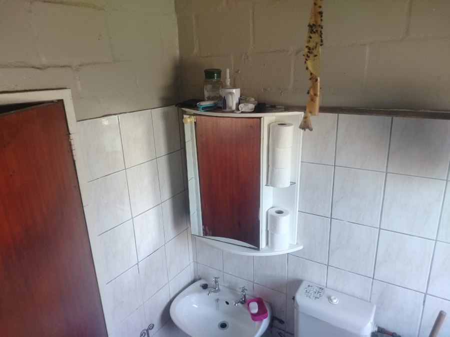 2 Bedroom Property for Sale in New Macassar Western Cape